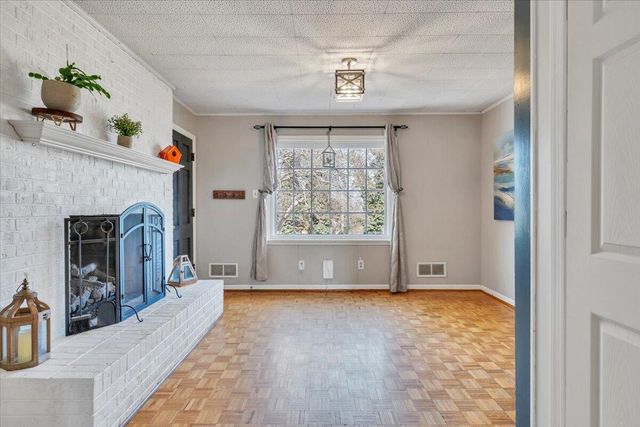 5855 Bighorn DR, Roanoke, VA 24018