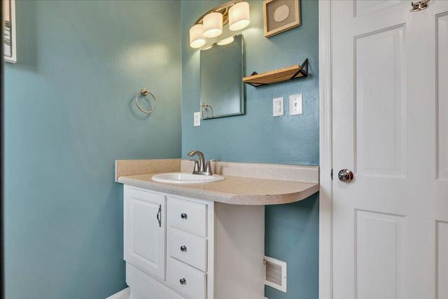 5855 Bighorn DR, Roanoke, VA 24018