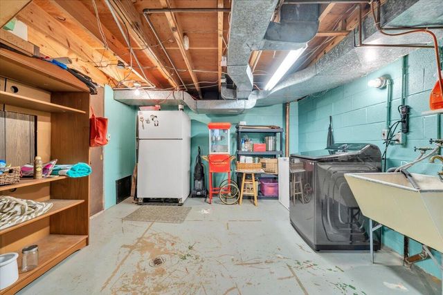 5855 Bighorn DR, Roanoke, VA 24018