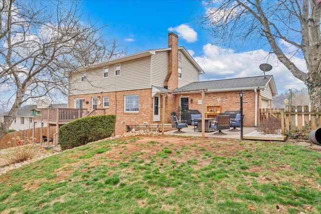 5855 Bighorn DR, Roanoke, VA 24018