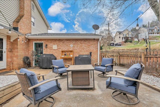 5855 Bighorn DR, Roanoke, VA 24018