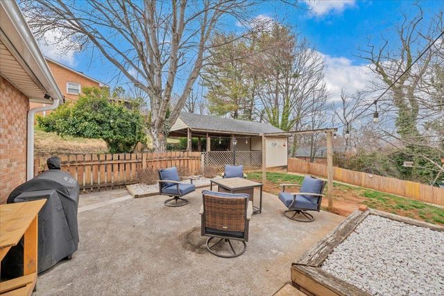 5855 Bighorn DR, Roanoke, VA 24018