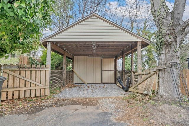 5855 Bighorn DR, Roanoke, VA 24018