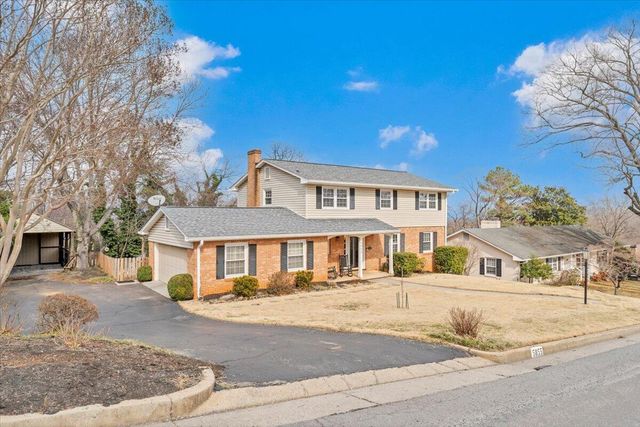 5855 Bighorn DR, Roanoke, VA 24018