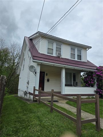 1221 Martin Ave, New Kensington, PA 15068