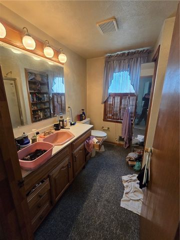 1221 Martin Ave, New Kensington, PA 15068