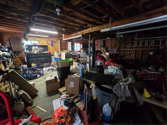 1221 Martin Ave, New Kensington, PA 15068