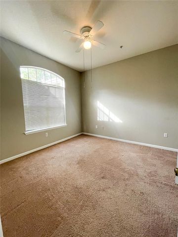 17112 CARRINGTON PARK DRIVE 924, Tampa, FL 33647