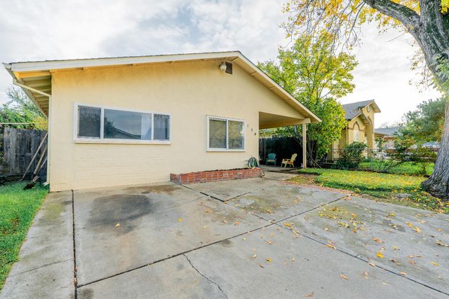 120 Arcade Blvd, Sacramento, CA 95815