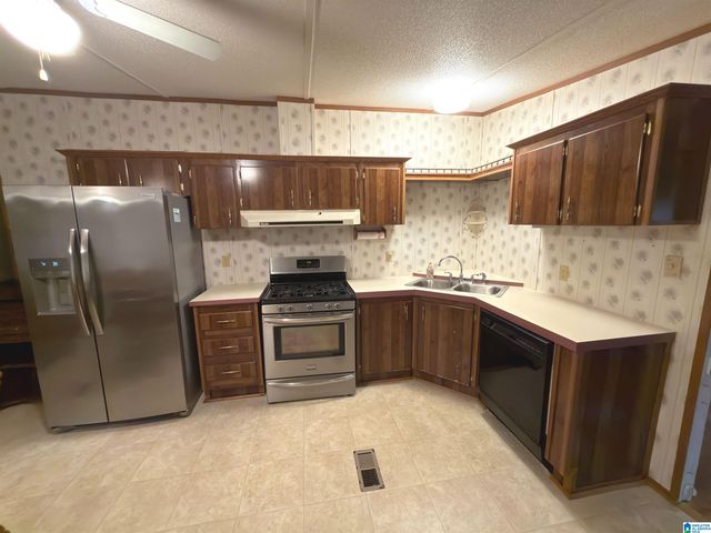 715 FUNDERBURG BEND ROAD, Pell City, AL 35128