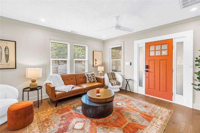 1323 7TH AVENUE N, St Petersburg, FL 33705