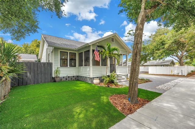 1323 7TH AVENUE N, St Petersburg, FL 33705