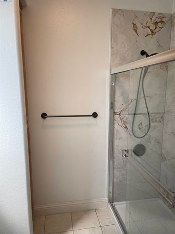 2432 Tennis Ln, Tracy, CA 95377