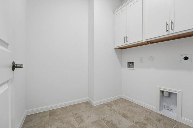 1716 Lorant LN, Pflugerville, TX 78660