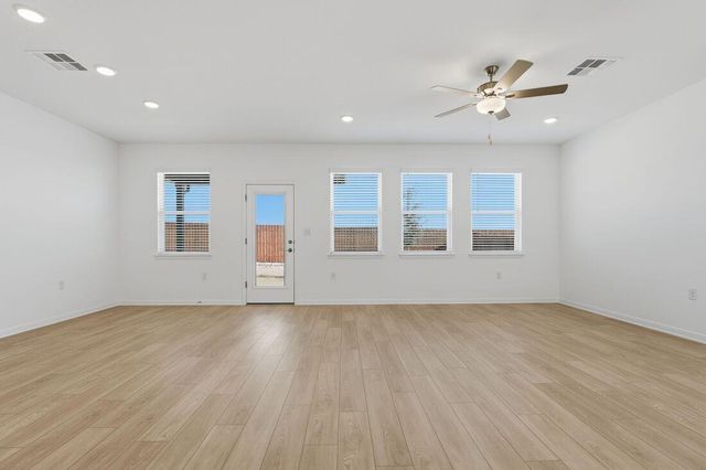 1716 Lorant LN, Pflugerville, TX 78660