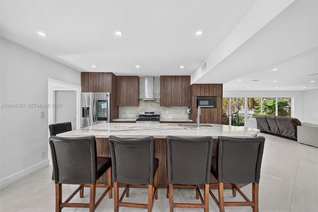 15200 SW 81st Avenue, Palmetto Bay, FL 33157