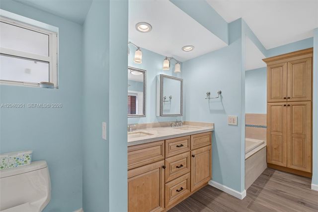15200 SW 81st Avenue, Palmetto Bay, FL 33157