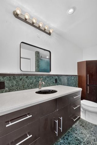 15200 SW 81st Avenue, Palmetto Bay, FL 33157