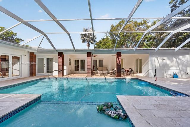 15200 SW 81st Avenue, Palmetto Bay, FL 33157