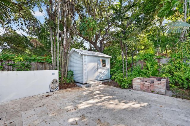 15200 SW 81st Avenue, Palmetto Bay, FL 33157