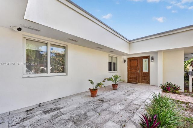 15200 SW 81st Avenue, Palmetto Bay, FL 33157