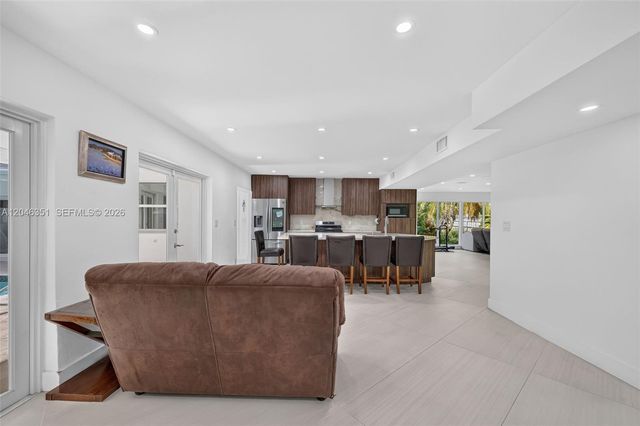 15200 SW 81st Avenue, Palmetto Bay, FL 33157