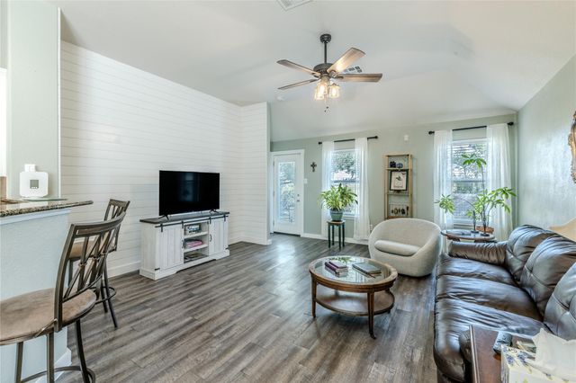 1089 Hot Spring VLY, Buda, TX 78610