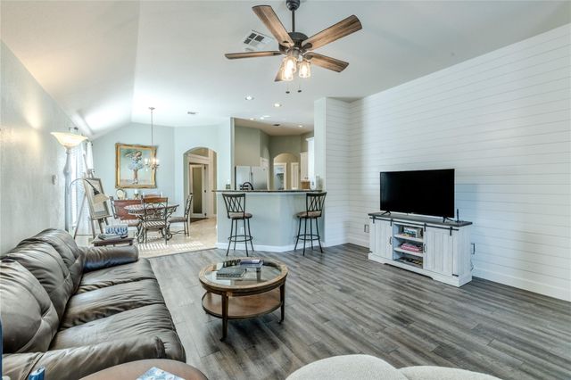 1089 Hot Spring VLY, Buda, TX 78610