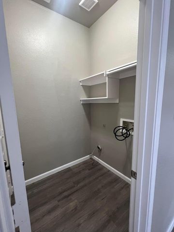 1237 Christopher Lane, Lewisville, TX 75077