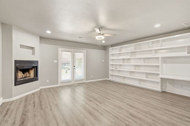 1237 Christopher Lane, Lewisville, TX 75077