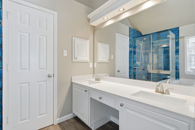 1237 Christopher Lane, Lewisville, TX 75077