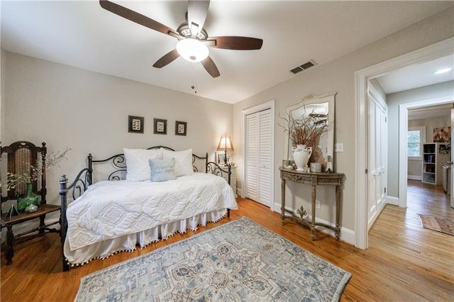 515 Forest Place, Roswell, GA 30076