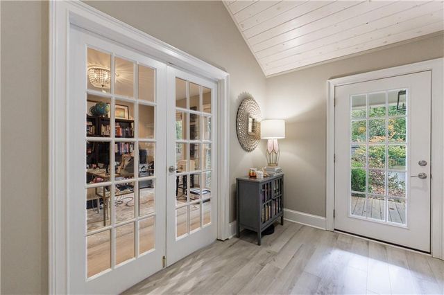 515 Forest Place, Roswell, GA 30076