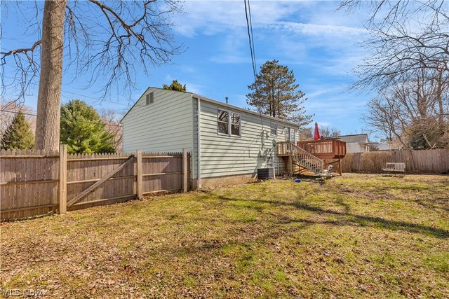 1720 Red Bird Road, Madison, OH 44057