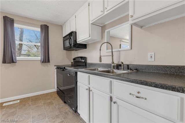 1720 Red Bird Road, Madison, OH 44057