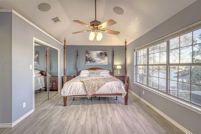 609 E Briarway DR, Granite Shoals, TX 78654