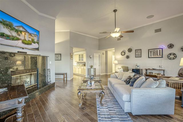 609 E Briarway DR, Granite Shoals, TX 78654