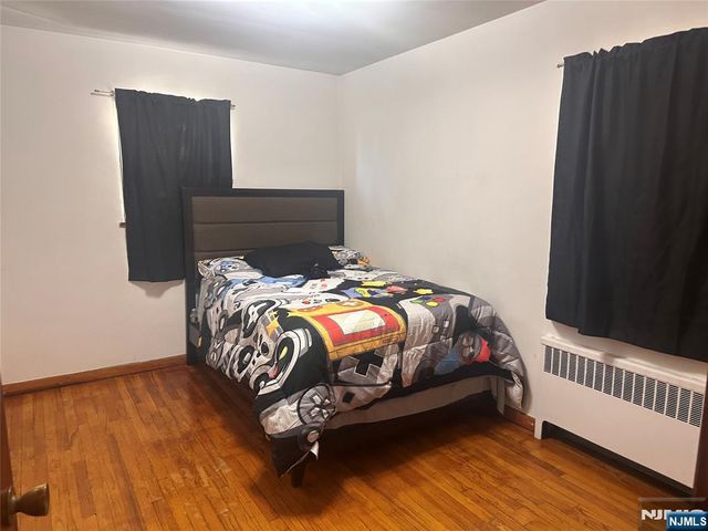 239 Riverview Place, Cliffside Park, NJ 07010