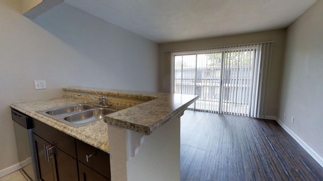 5515 Gaston Avenue 209, Dallas, TX 75214