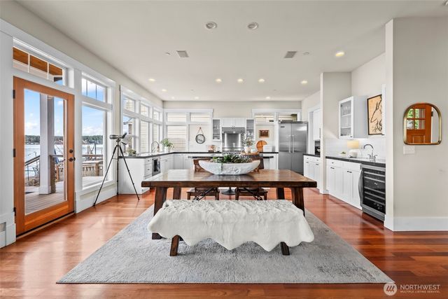 839 Fox Drive, Fox Island, WA 98333