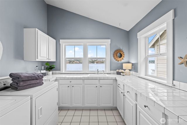 839 Fox Drive, Fox Island, WA 98333