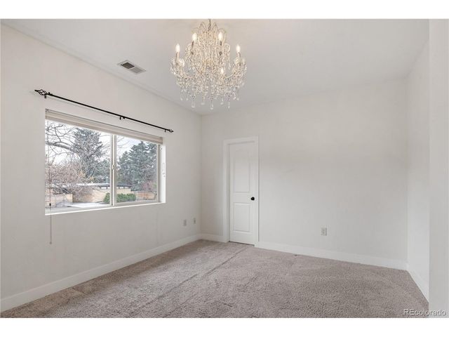 6071 S Detroit St, Centennial, CO 80121