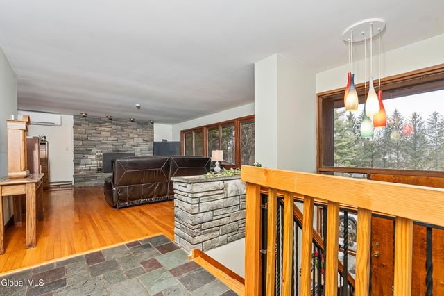 273 Upper Mannix Road, East Greenbush, NY 12061