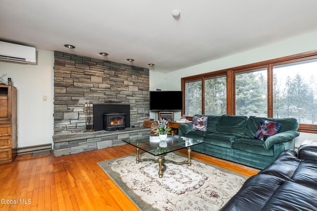 273 Upper Mannix Road, East Greenbush, NY 12061