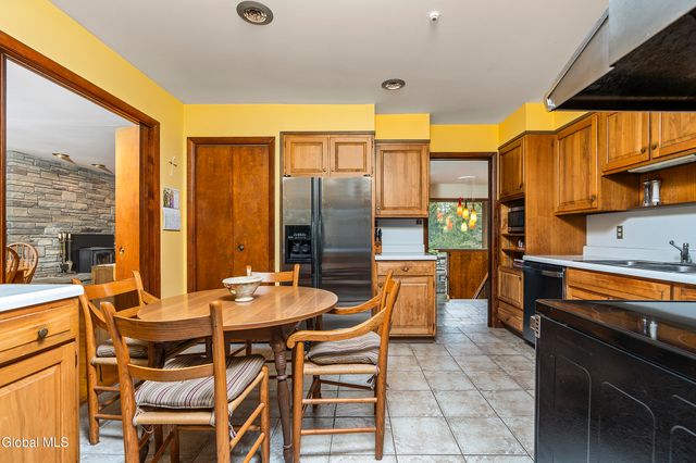 273 Upper Mannix Road, East Greenbush, NY 12061