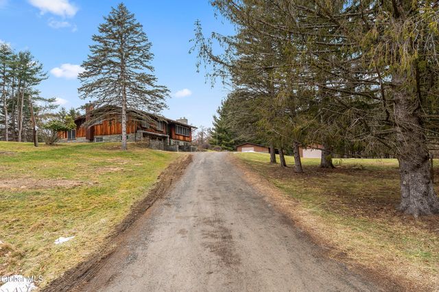 273 Upper Mannix Road, East Greenbush, NY 12061