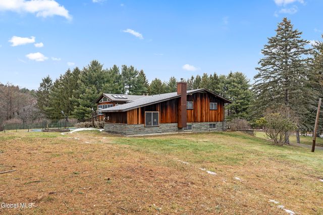 273 Upper Mannix Road, East Greenbush, NY 12061