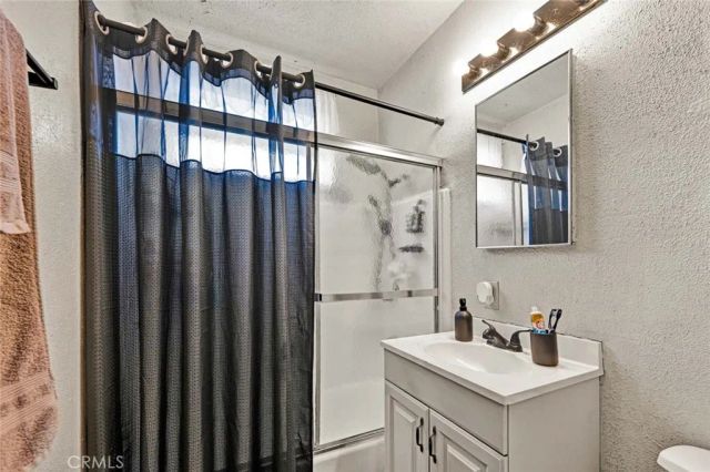 7781 Ledon Way, Midway City, CA 92655