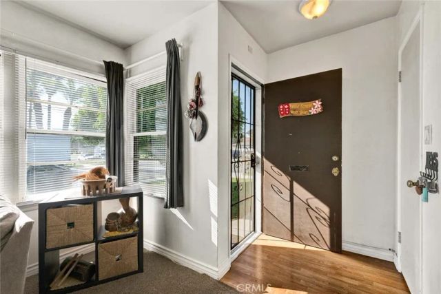 7781 Ledon Way, Midway City, CA 92655