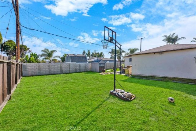 7781 Ledon Way, Midway City, CA 92655